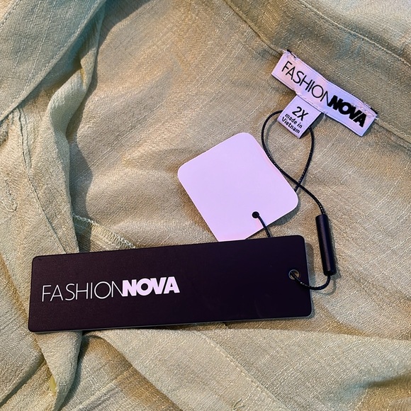 NWT Fashion Nova 'My Moment Gauze' wide arm green buttonup long sleeve top - Picture 10 of 11